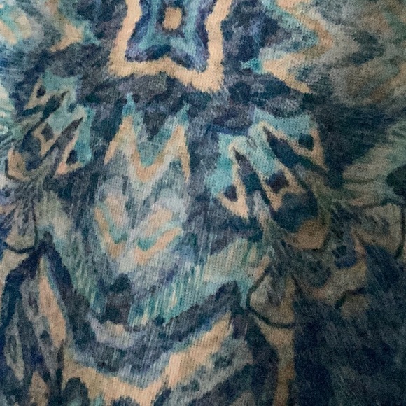 Top - Picture 3 of 3